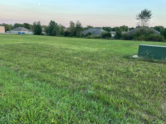 Commercial for sale in Clever