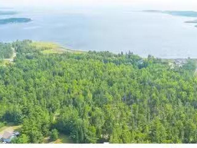 House for sale in Tracadie–sheila, New Brunswick