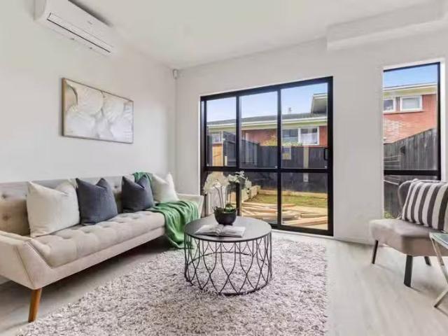 Apartment for sale in Papakura