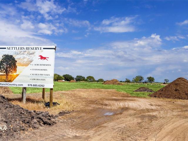 Land for sale in Cat Spring, Texas