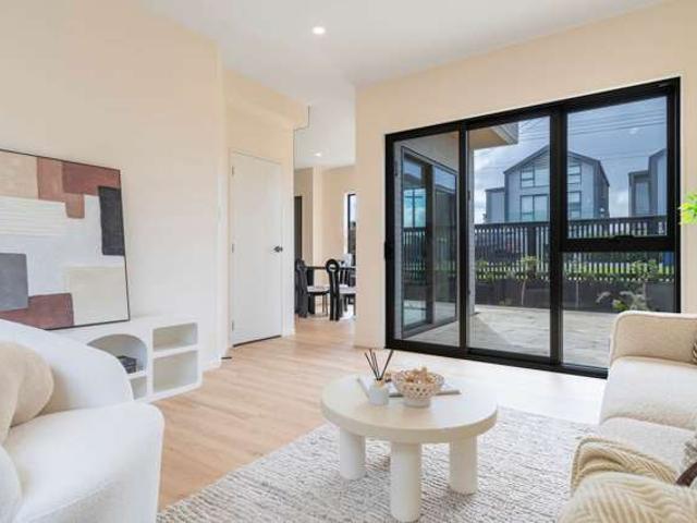 House for sale in Hillcrest, Kaipātiki