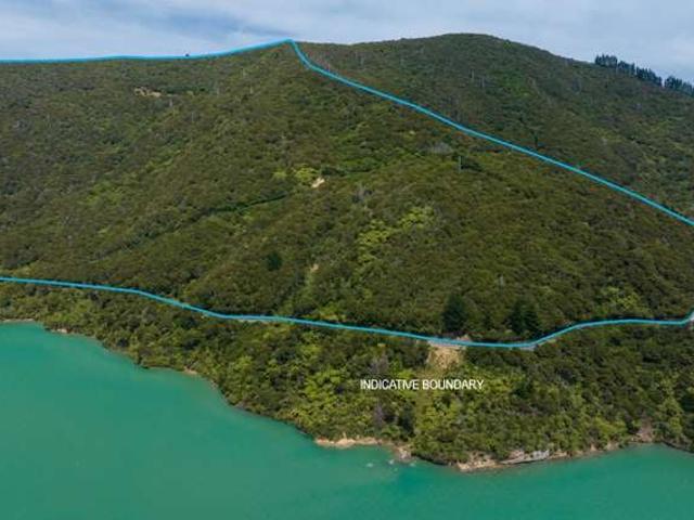 Property for sale in Marlborough