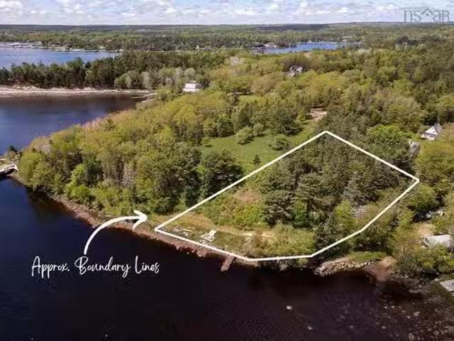 House for sale in Chester Basin, Nova Scotia