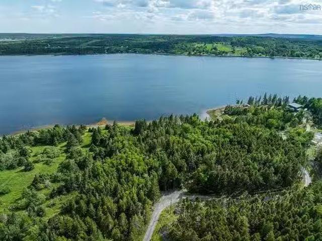 House for sale in Feltzen South, Nova Scotia