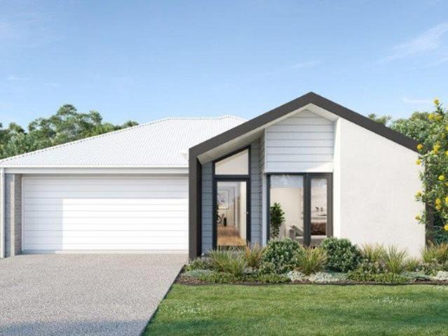 Cottage for sale in Upper Caboolture, Greater Brisbane