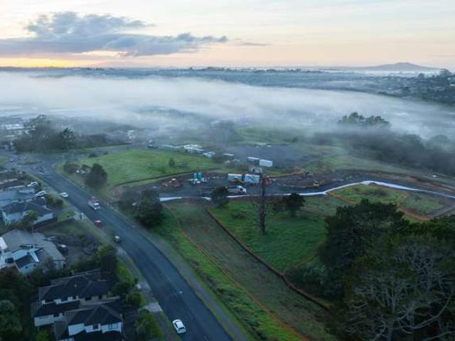 Land for sale in Paremoremo
