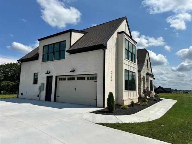 House for sale in Bowling Green, Warren County