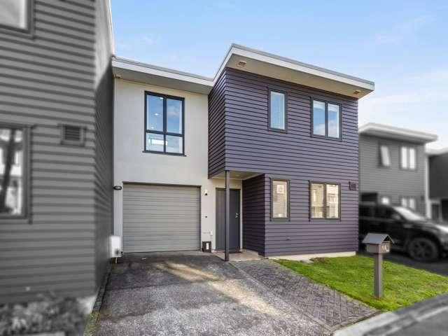 Townhouse for sale in Avondale, Oroua County
