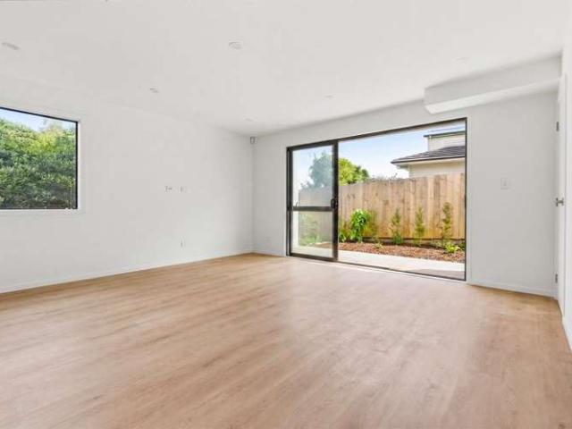House for sale in Wairau Valley
