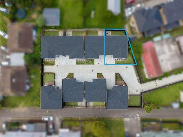 Townhouse for sale in Owhata, Oroua County