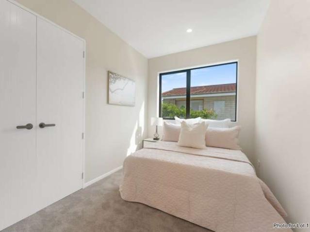 House for sale in Wairau Valley