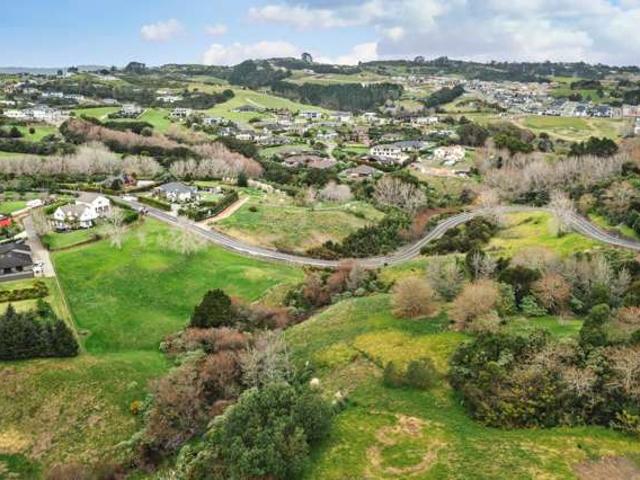 Property for sale in Howick, Oroua County