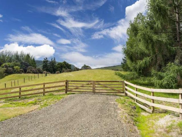 Property for sale in Acacia Bay, Waikato