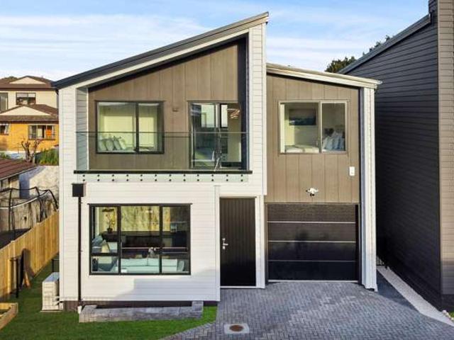 House for sale in Howick