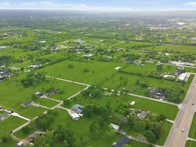 Land for sale in Santa Fe, Texas