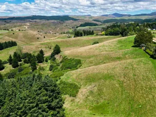 House for sale in Otakou