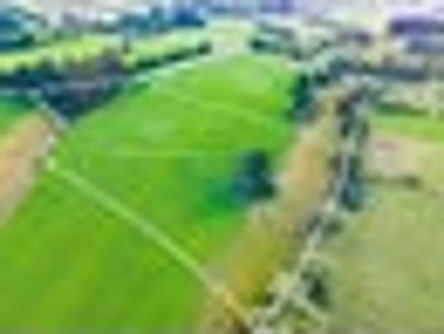 Land for sale in Canterbury