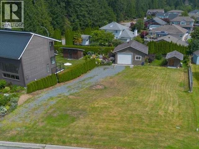 Land for sale in Powell River, British Columbia