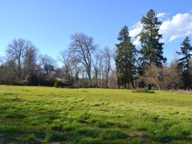Land for sale in Grants Pass