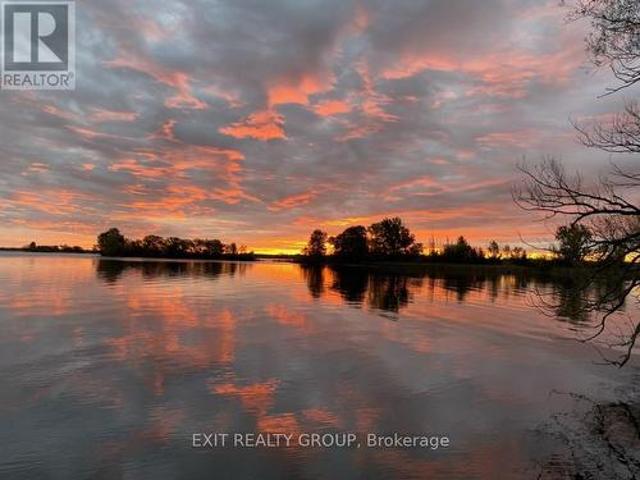 Land for sale in Ontario