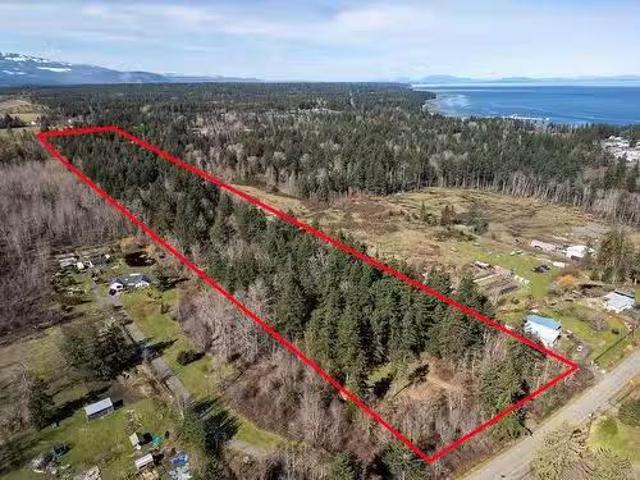 House for sale in Little River, British Columbia