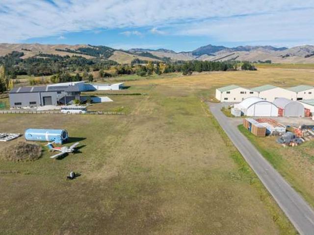Land for sale in Marlborough