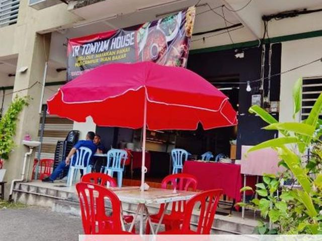 Shop for sale in Perak, Slim River