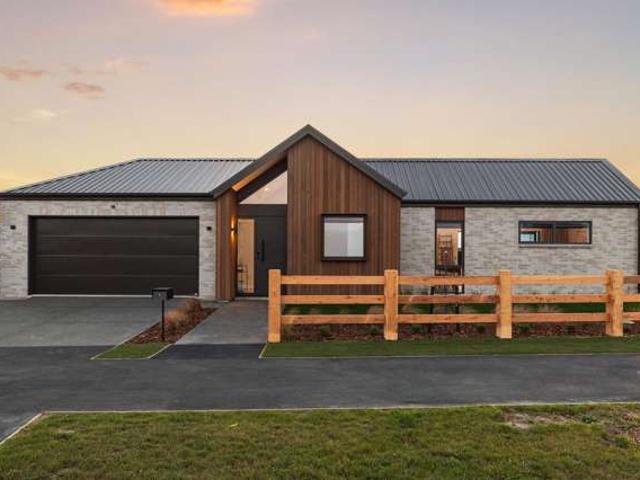 House for sale in Chaslands, Canterbury