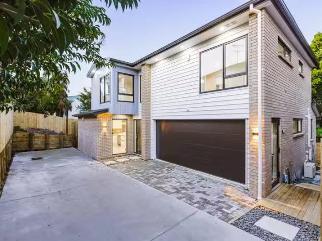 House for sale in Howick