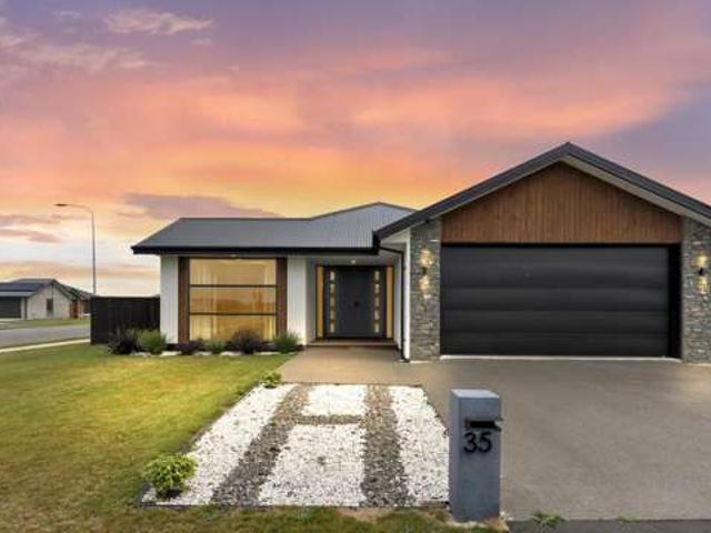 House for sale in Charing Cross, Canterbury