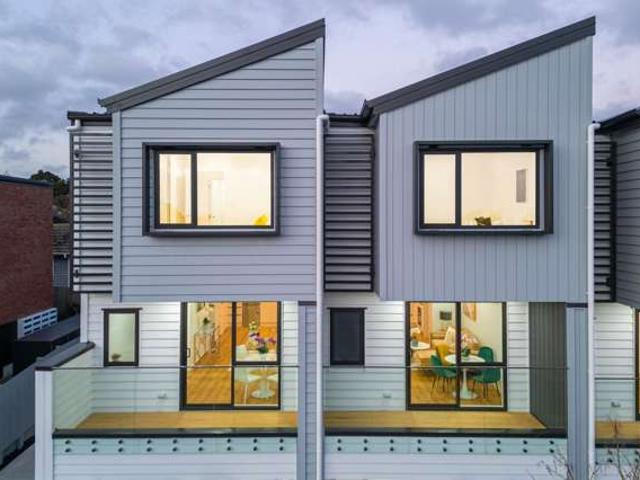Townhouse for sale in Manurewa