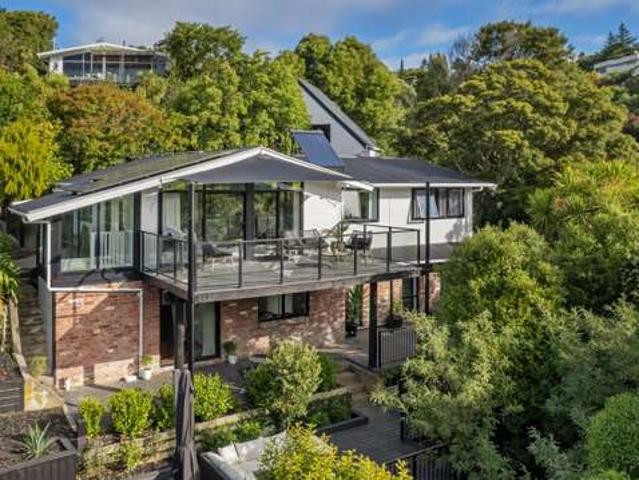 House for sale in Chaslands, Canterbury