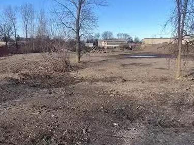 House for sale in Sarnia, Southwestern Ontario