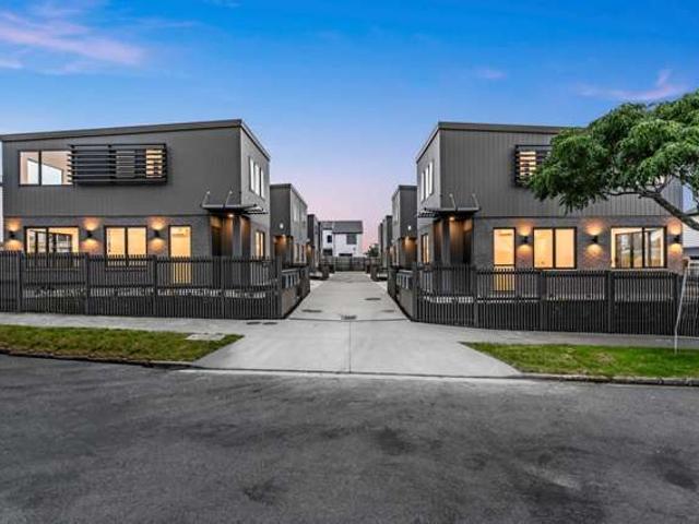 Townhouse for sale in Glen Innes, Oroua County