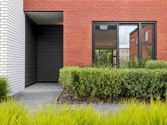 Townhouse for sale in Onehunga