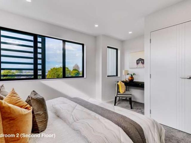 Townhouse for sale in Mount Wellington