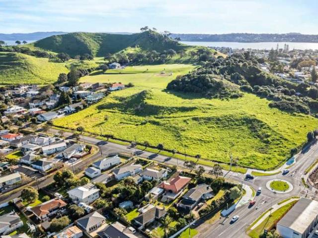 Townhouse for sale in Māngere Bridge, Māngere-Ōtāhuhu