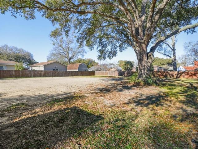 Land for sale in Gretna, Louisiana