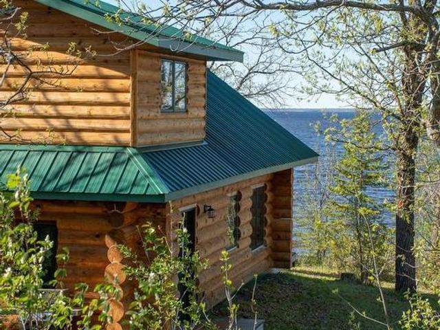 House for sale in Ontario
