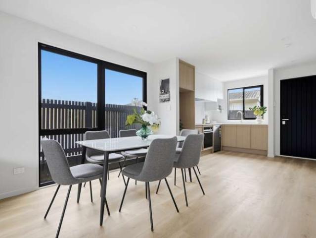 Townhouse for sale in Forrest Hill