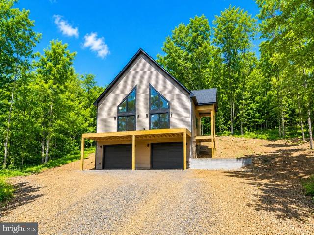 House for sale in Hedgesville, West Virginia