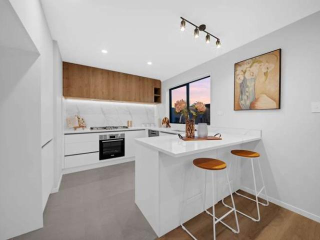 House for sale in Pakuranga Heights, Howick