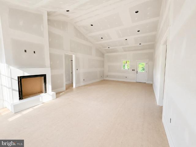House for sale in Hedgesville, West Virginia