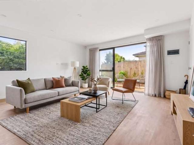 House for sale in Wairau Valley