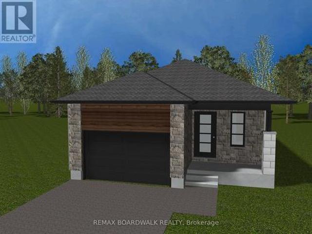 House for sale in Russell, Ontario