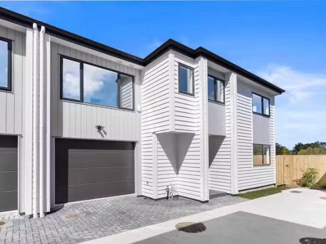 House for sale in Howick