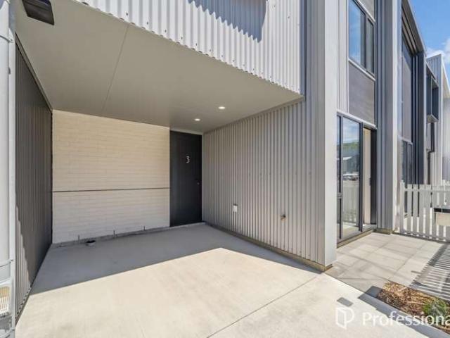 Townhouse for sale in Days Bay, Wellington