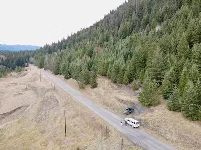 House for sale in Louis Creek, British Columbia