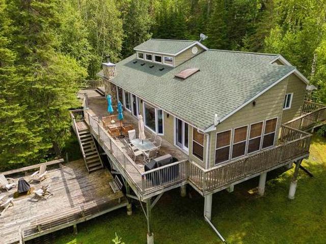 House for sale in Mcintosh, Ontario