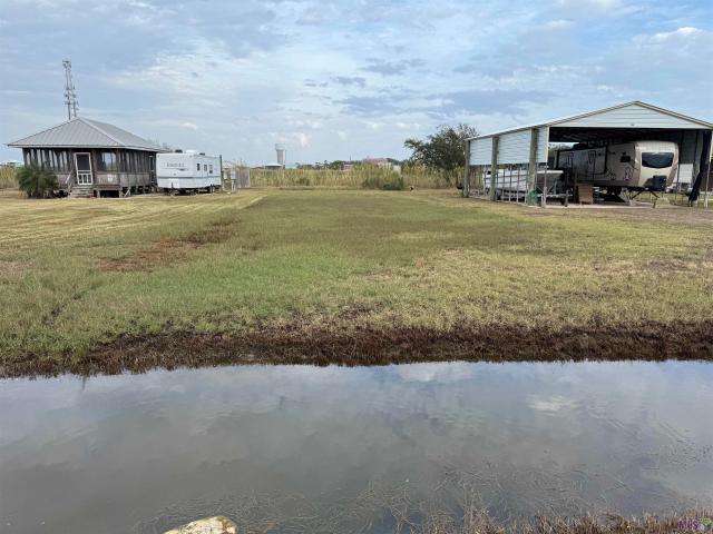 Land for sale in Grand Isle, Louisiana